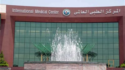 خبراء عالميون في جراحات الغدد والأنف والأذن والوجه والفكين بمستشفيات القوات المسلحة