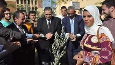 غرس 500 شجرة مثمرة بجامعة كفر الشيخ ضمن 