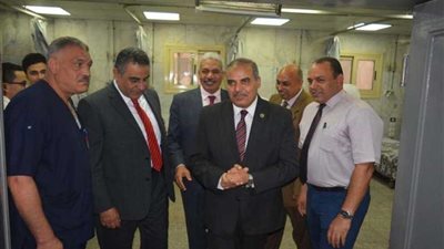 رئيس جامعة الأزهر يتفقد مستشفى باب الشعرية الجامعي 