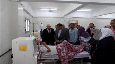 محافظ البحيرة يستعرض إنجازات الدولة في قطاع الصحة