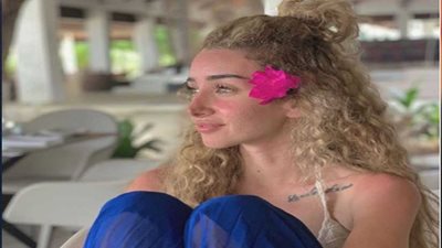 هنا الزاهد تطمئن جمهورها بصورة من المالديف