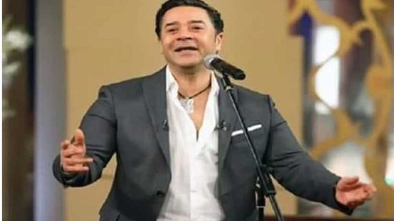 مدحت صالح يحيي حفل