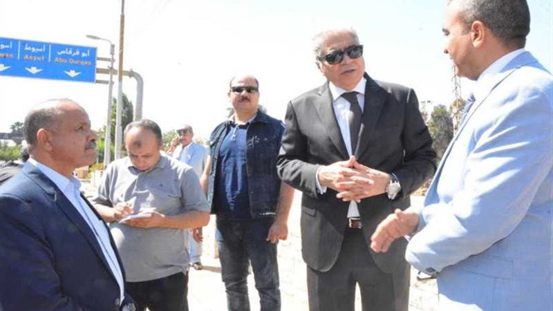 إحالة مدير مدرسة