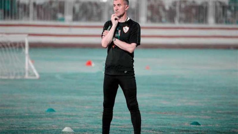 ميتشو يصعد 4 ناشئين