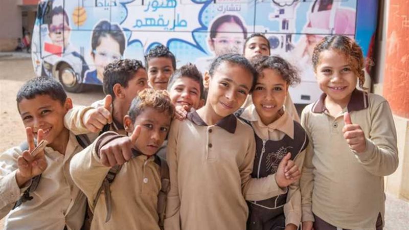 الكشف على تلاميذ