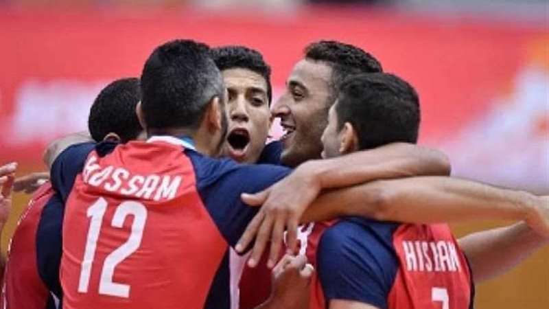 فراعنة الطائرة يتصدرون