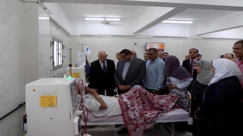 محافظ البحيرة يستعرض