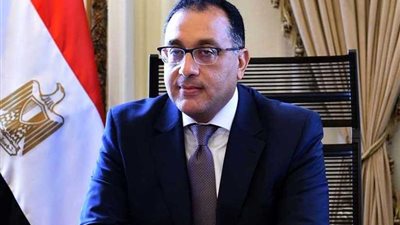 رئيس الوزراء يُرحب بتسوية نزاع قائم منذ 4 سنوات ويؤكد:نحرص على إزالة أية معوقات أمام القطاع الخاص