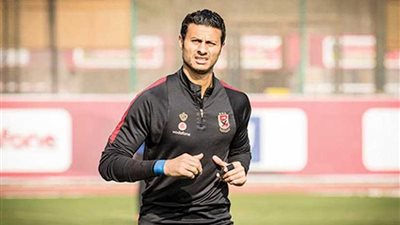 الشناوي وعاشور ينتظمان في تدريبات الأهلي استعدادًا لأسوان