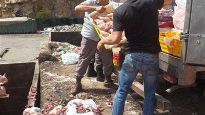 تموين المنيا يُصادر 3200 عبوة مواد عذائية وطن لحوم فاسدة