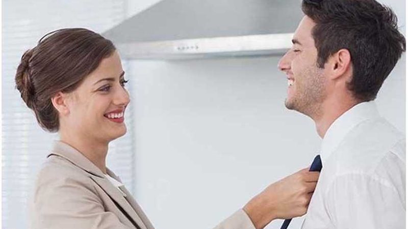 زوجان فى المنزل زميلان