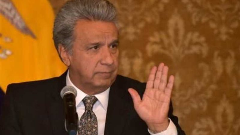 رئيس الإكوادور يعلن