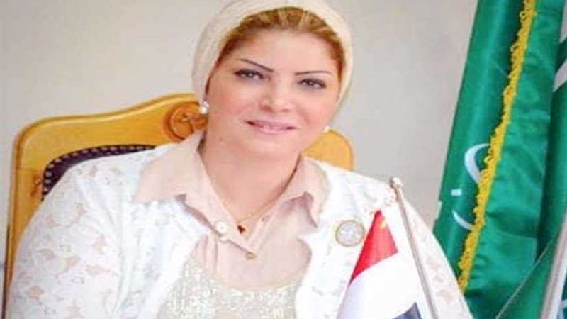 نساء مصر يهنئن الرئيس