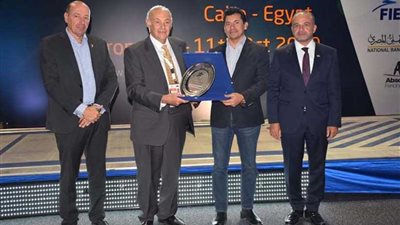 وزير الرياضة يفتتح بطولة العالم لرواد السلاح بالصالة المغطاة بإستاد القاهرة