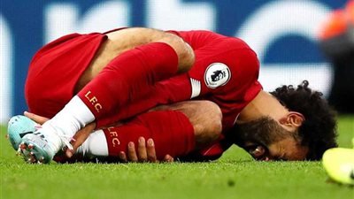 بلاغ للشرطة الإنجليزية بسبب إصابة «صلاح» والإساءات العنصرية