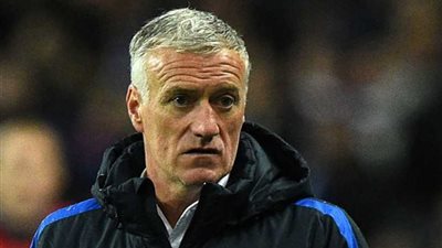 مدرب منتخب فرنسا يكشف مدة غياب 