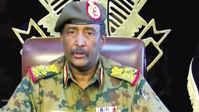 البرهان وحمدوك يبدأن زيارة إلى الإمارات