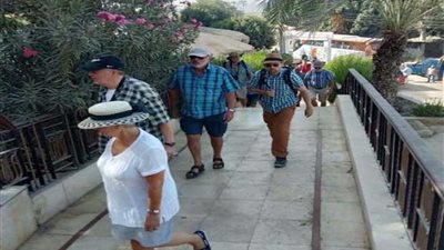 وفد سياحي من 3 دول يزور المناطق الأثرية بالمنيا