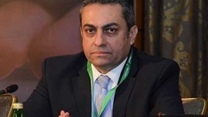 مسئولو وزارة الإسكان