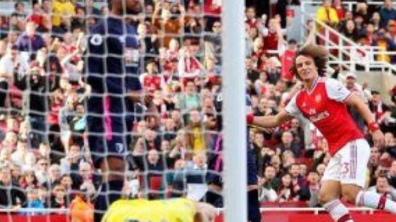 آرسنال يتفوق على