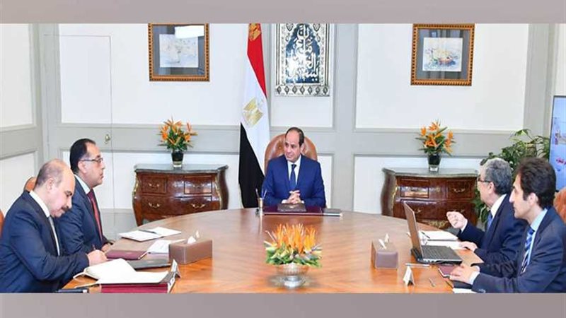الرئيس السيسي يبحث