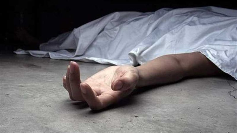 طالب يقدم على الانتحار