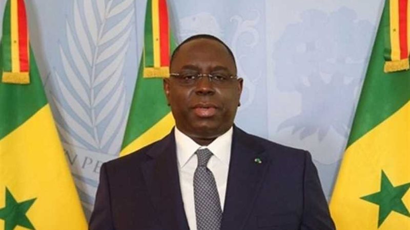 رئيس السنغال يعرب