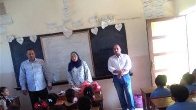 ندوات وورش عمل حول 