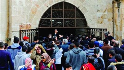 شرطة الاحتلال الإسرائيلي تقتحم مصلى باب الرحمة في الأقصى