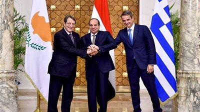 نص الإعلان المشترك الصادر بالقاهرة عن القمة السابعة لآلية التعاون الثلاثي بين مصر وقبرص واليونان
