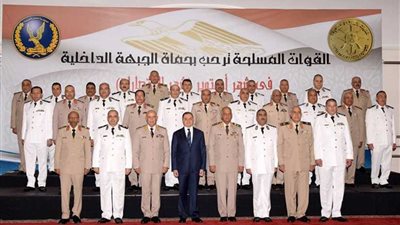 وزير الداخلية وقيادات الشرطة يقدمون التهنئة لوزير الدفاع ورجال القوات المسلحة بمناسبة ذكرى أكتوبر