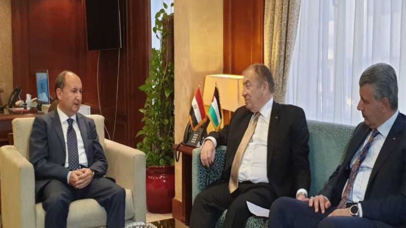 نصار يبحث مع وزير