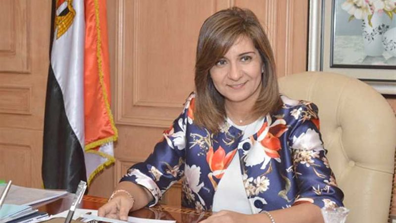 وزيرة الهجرة : 65