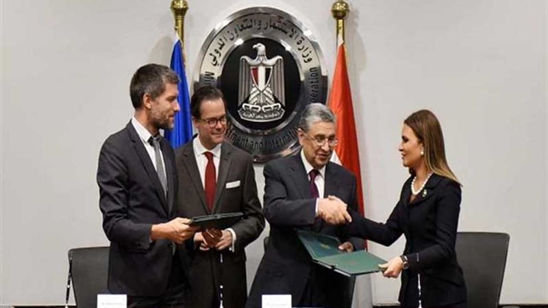 مصر وفرنسا توقعان