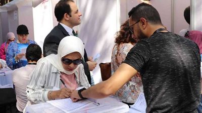 بدء التصويت في انتخابات التجديد النصفي للأطباء.. (صور)