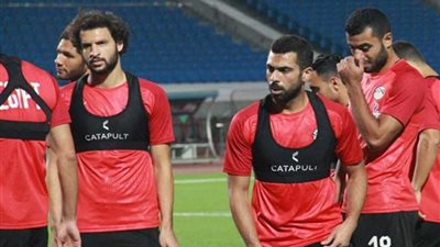 بالصور.. المنتخب الأول لكرة القدم يواصل تدريباته
