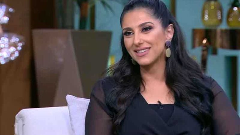 حنان مطاوع تكشف المشهد