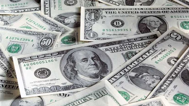 تراجع طفيف لسعر الدولار