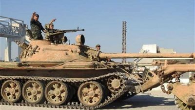 الجيش السوري يتحرك باتجاه حقول النفط بالرقة