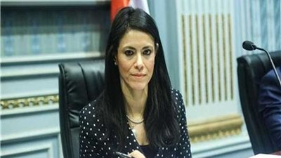 وزيرة السياحة: القيادة السياسية تضع دعم وتمكين المرأة على رأس الأولويات