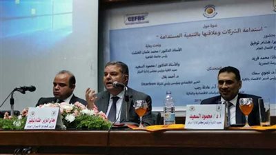 وزير قطاع الأعمال: منصة إلكترونية للمواقع السياحية والأثرية وخطة للنهوض بصناعة الغزل