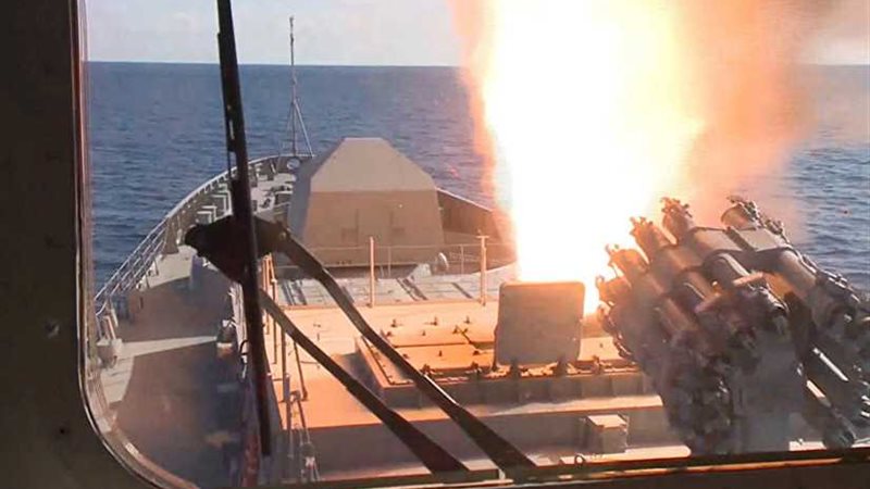 روسيا تطلق صواريخ