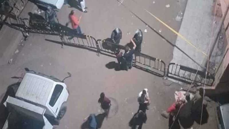 انهيار جزء من بلكونة