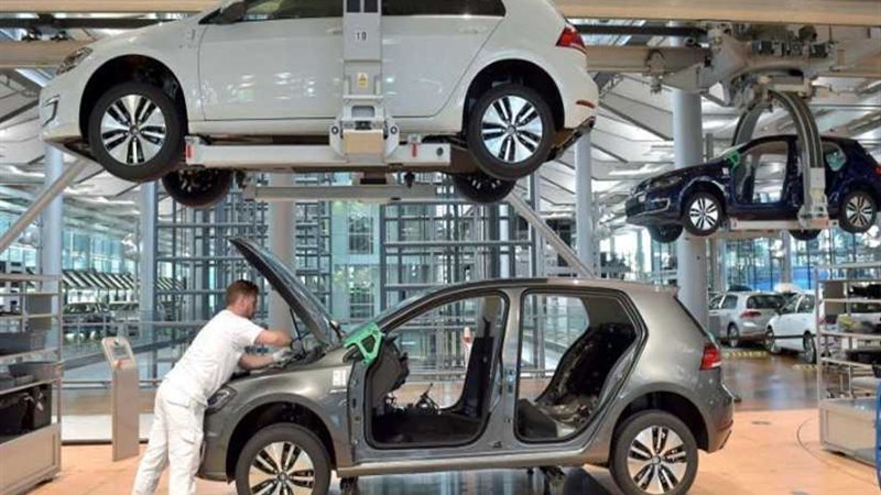 فولكسفاجن تتراجع