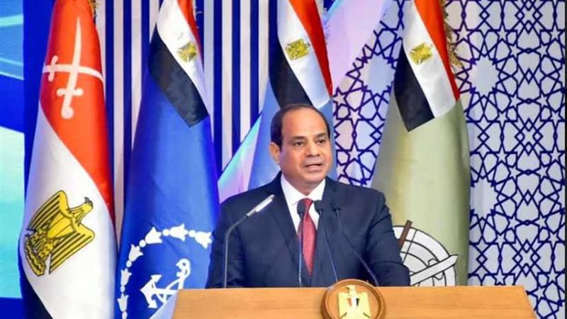 الرئيس السيسي يحضر