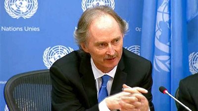 مبعوث الأمم المتحدة إلى سوريا يدعو إلى وقف فوري للأعمال العدائية في البلاد