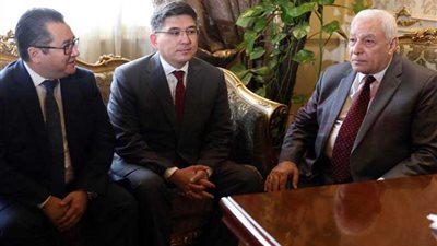 العبد يبحث مع سفير كازاخستان تعزيز العلاقات والتنسيق لمكافحة الإرهاب