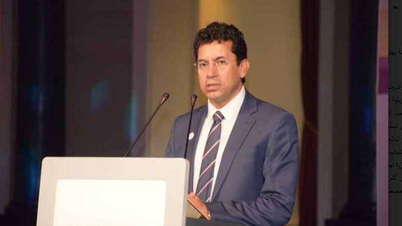 وزير الرياضة يهنئ