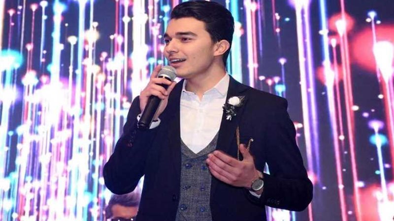 الفنان التونسي أحمد