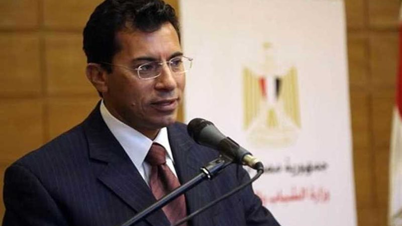 وزير الرياضة يهنئ